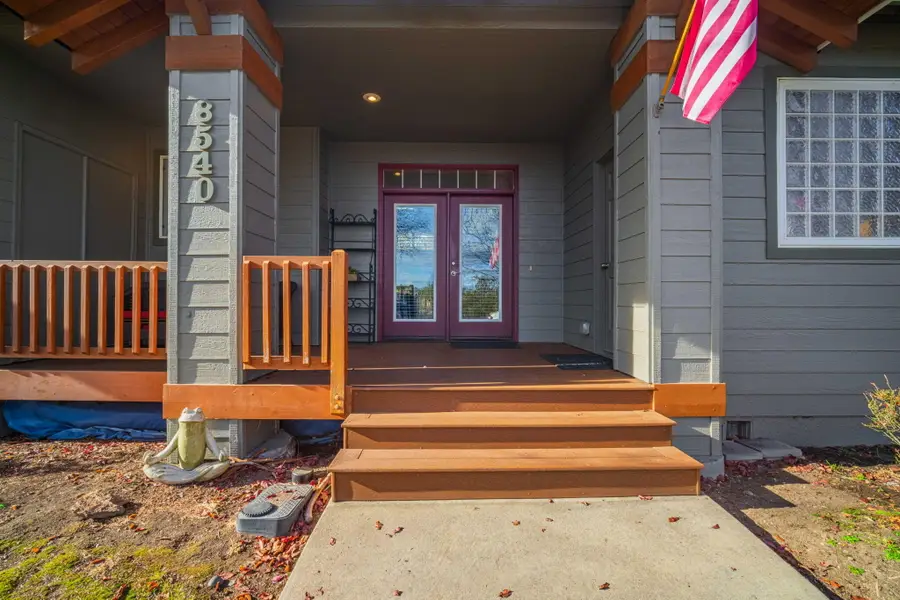 8540 Golden Pheasant Court, Redmond, OR 97756 - #2
