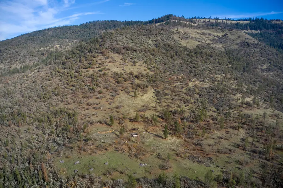 9463 E Antelope Road, Eagle Point, OR 97524 - #2