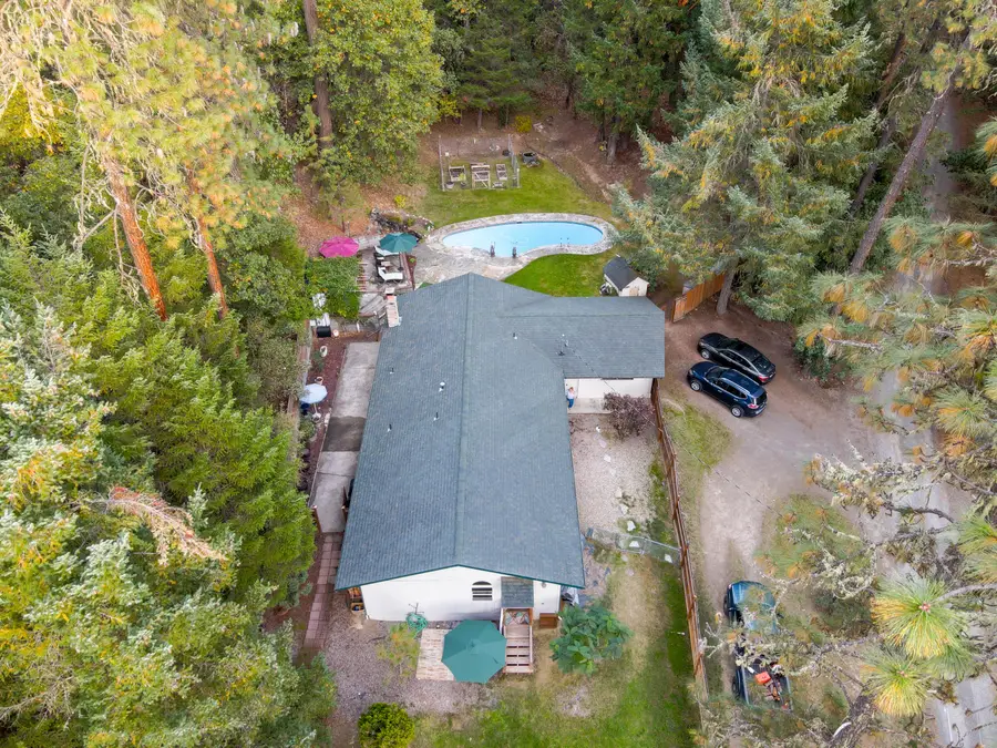 4184 E Evans Creek Road, Rogue River, OR 97537 - #2