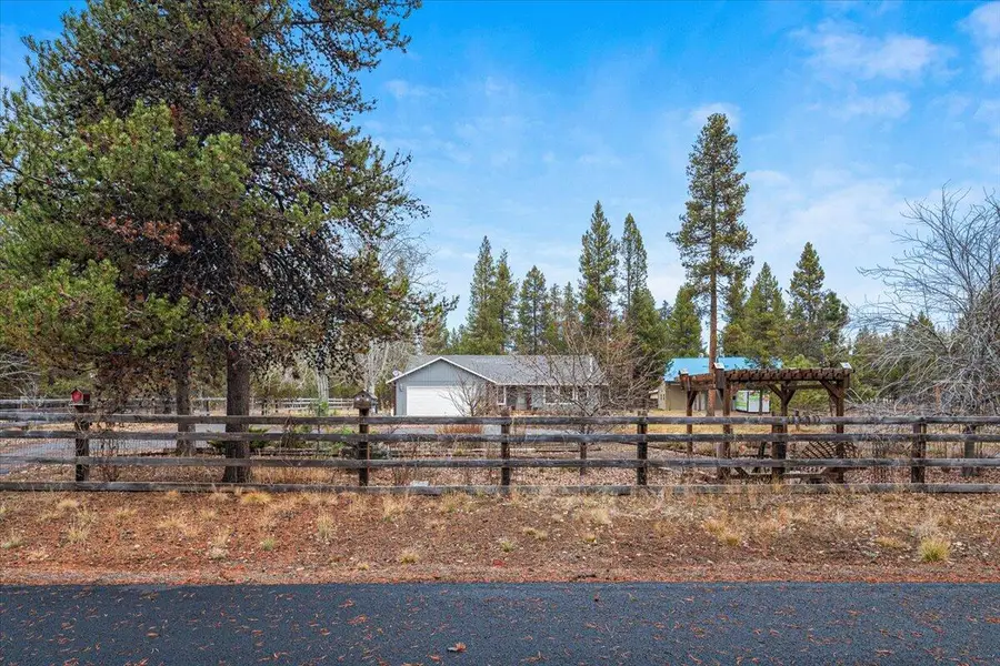 53001 Loop Drive, La Pine, OR 97739 - #3
