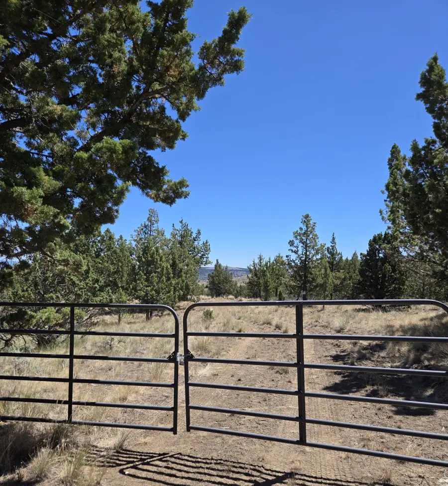 20102 Osprey Road #800, Prineville, OR 97754 - #2