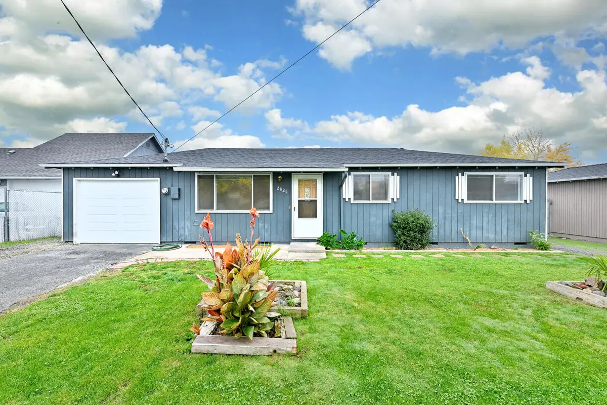 2825 Howard Avenue, Medford, OR 97501 - #1