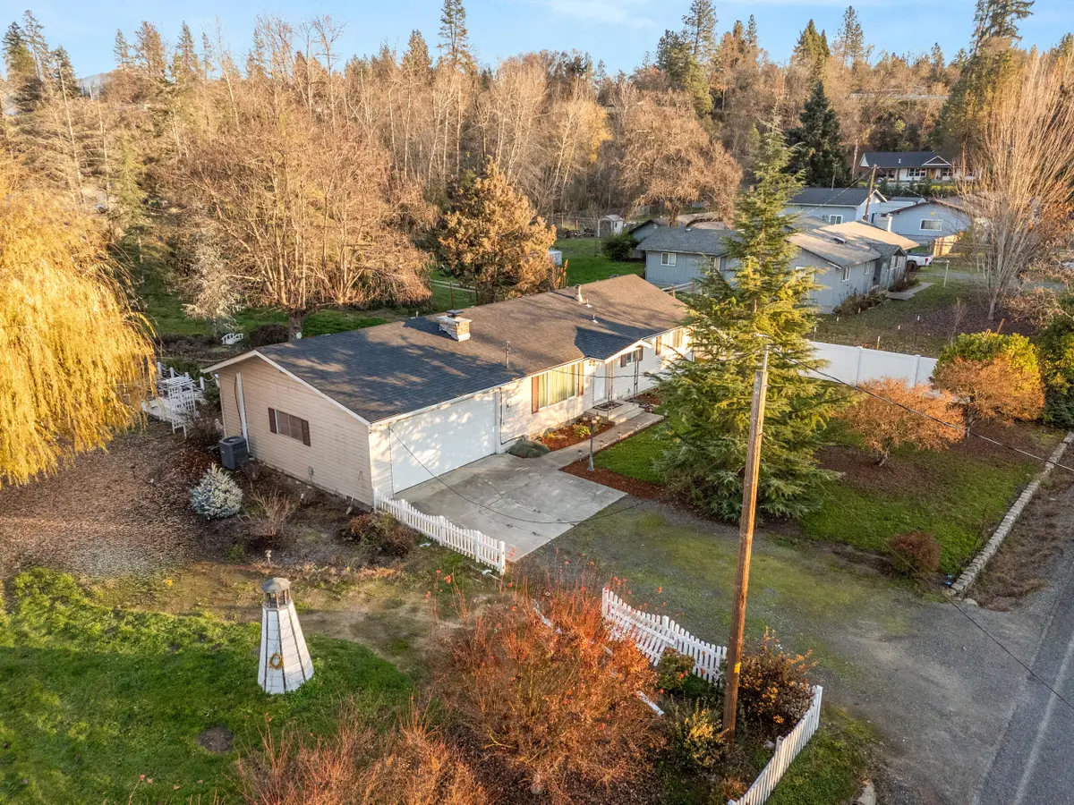 1627 Southgate Way, Grants Pass, OR 97527 - #1