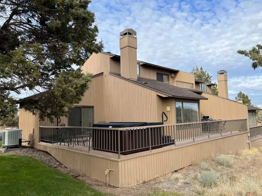 2400 Snowgoose Drive #RV12-C, Redmond, OR 97756 - #2
