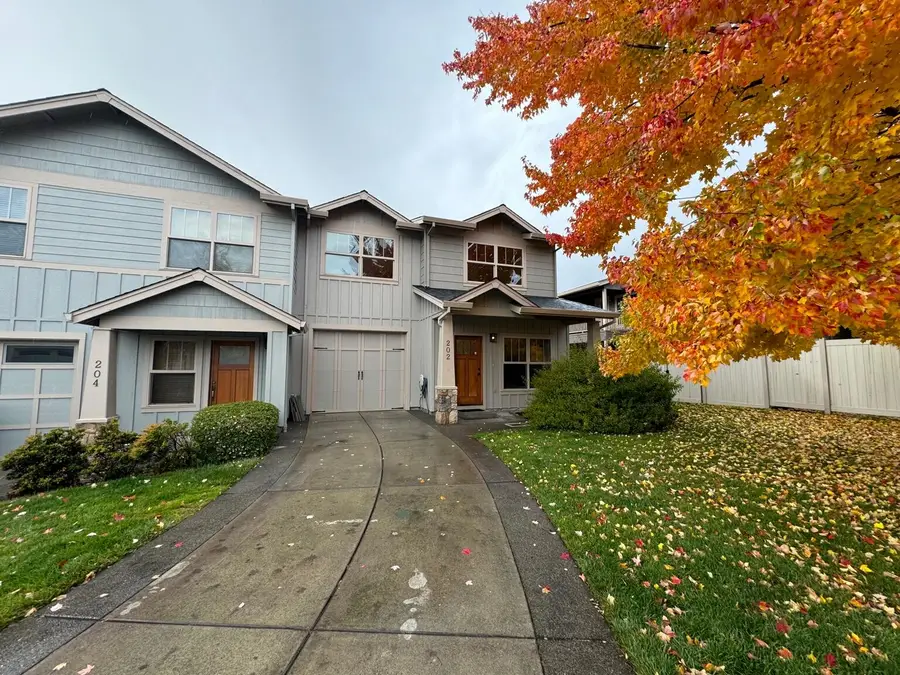 3126 Alameda Street #202, Medford, OR 97504 - #3