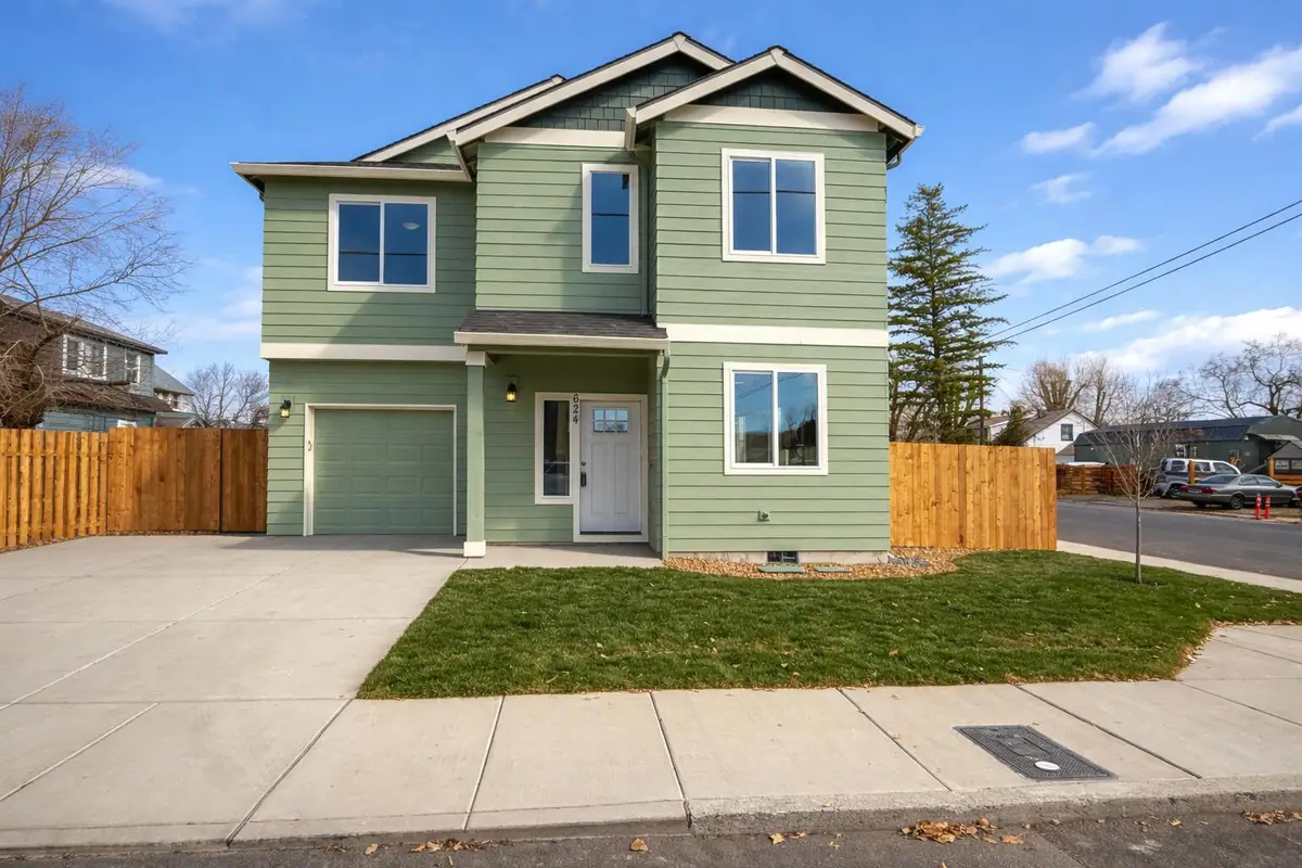 624 NE Court Street, Prineville, OR 97754 - #1