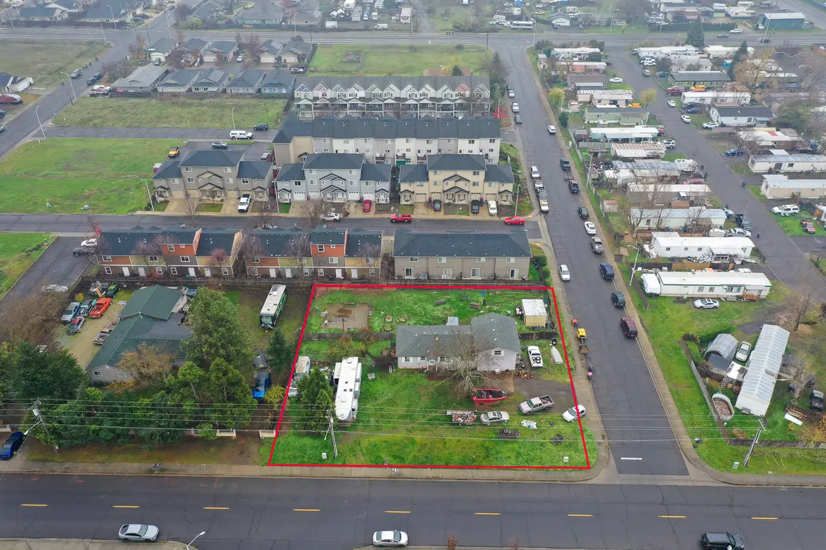 3400 Avenue C, White City, OR 97503 - #1