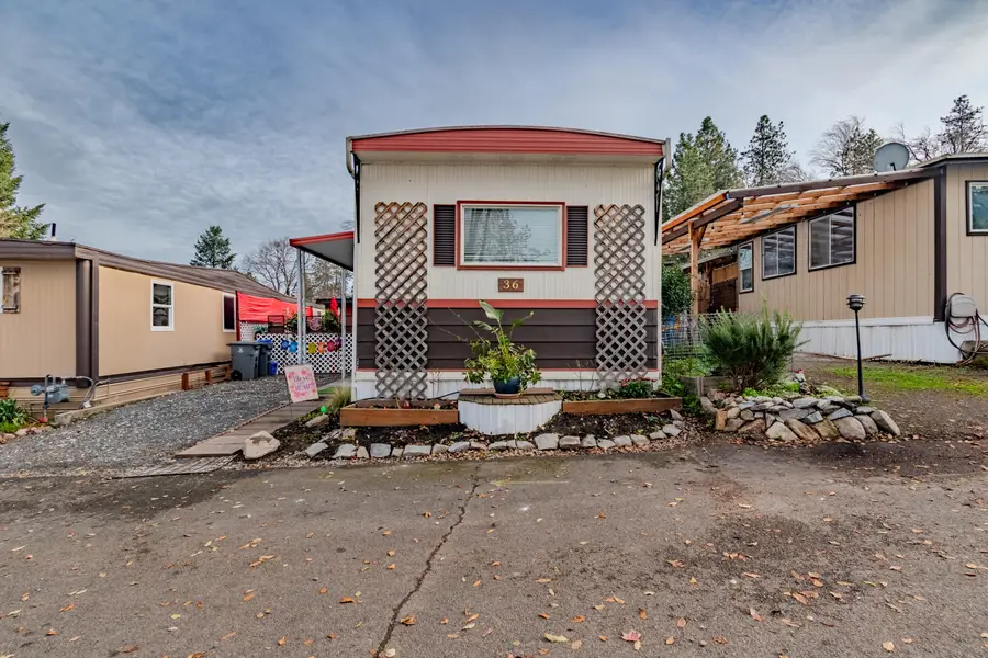 2799 Siskiyou Boulevard #36, Ashland, OR 97520 - #3