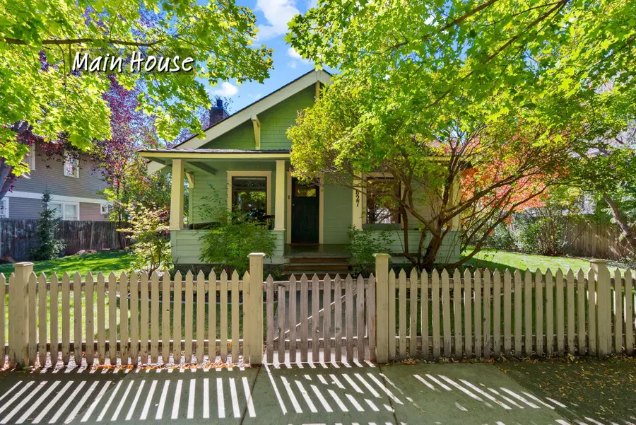 827 NW Delaware Avenue, Bend, OR 97703 - #2