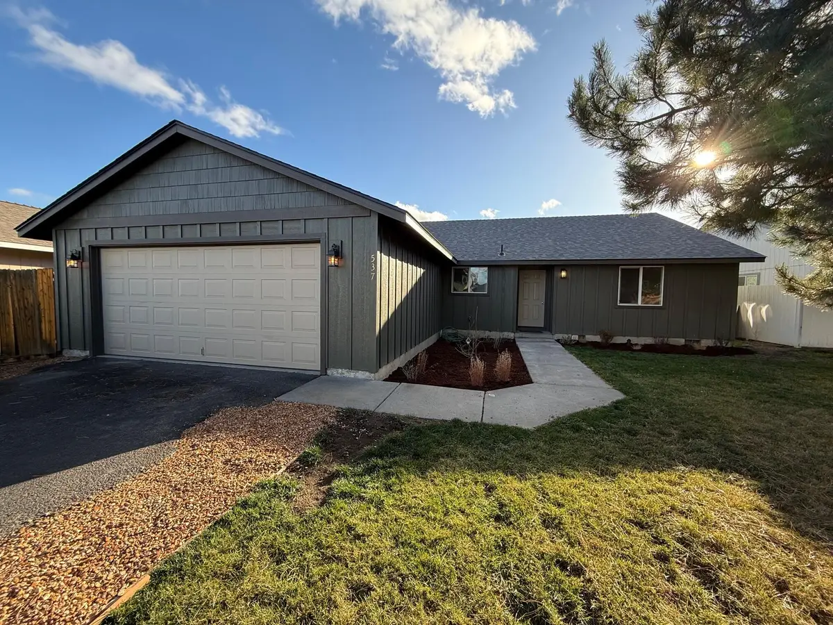 537 SE Ponderosa Drive, Madras, OR 97741 - #1