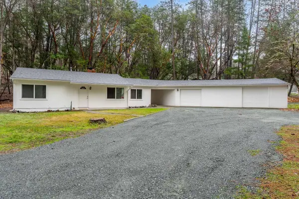 1707 Foots Creek L Fork Road, Gold Hill, OR 97525