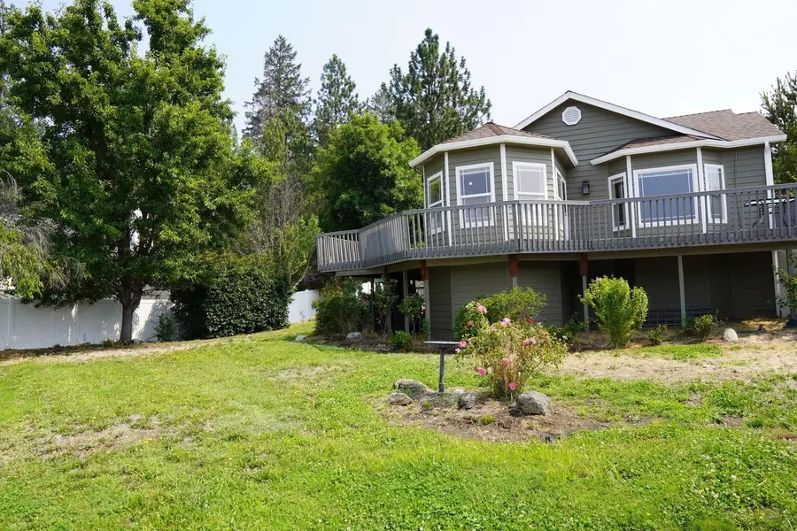 212 Wagon Wheel Drive, Grants Pass, OR 97527 - #3