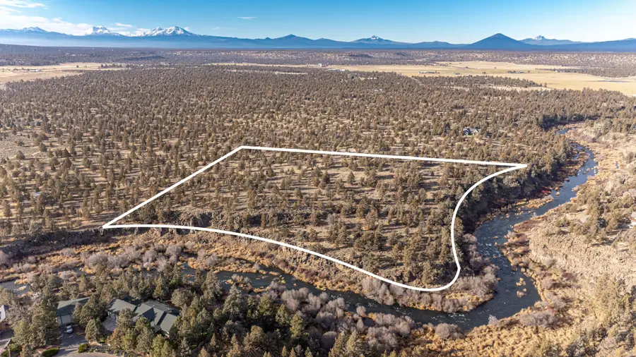 6633 NW Tetherow Road, Redmond, OR 97756 - #2
