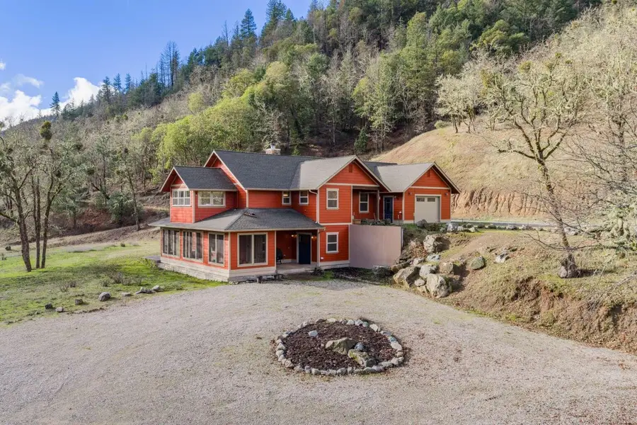 4760 Galls Creek Road, Gold Hill, OR 97525 - #2