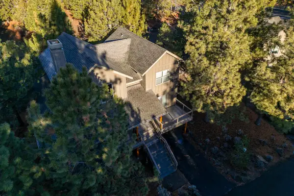 19672 Winter Wren Loop, Bend, OR 97702
