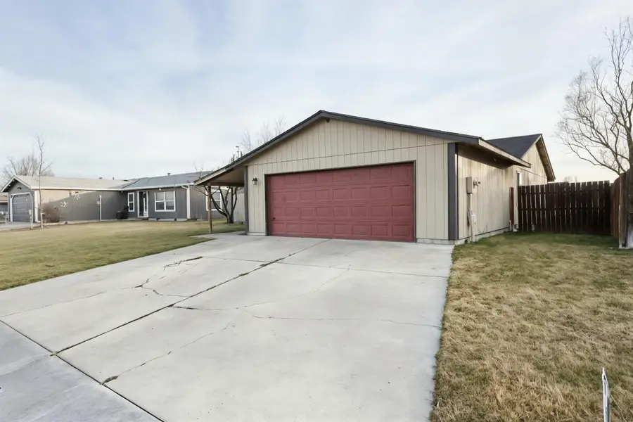 1552 NE Deedie Court, Prineville, OR 97754 - #2