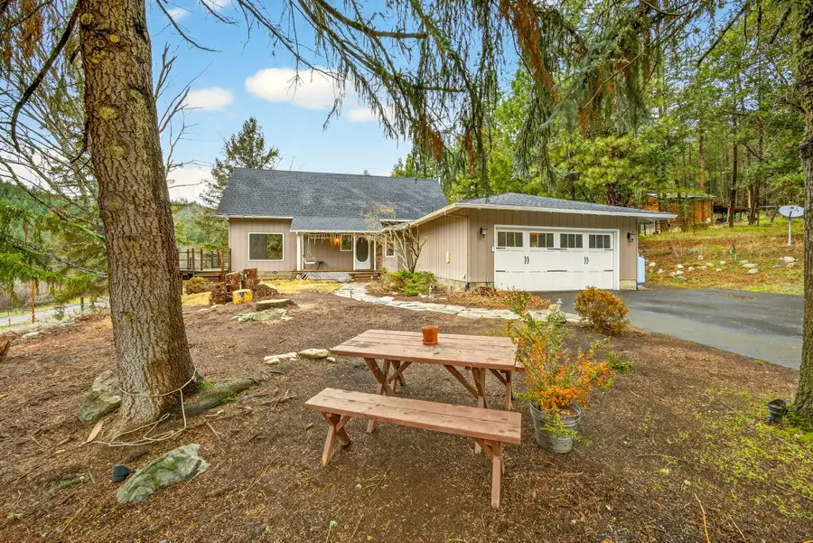 6333 Sterling Creek Road, Jacksonville, OR 97530 - #3