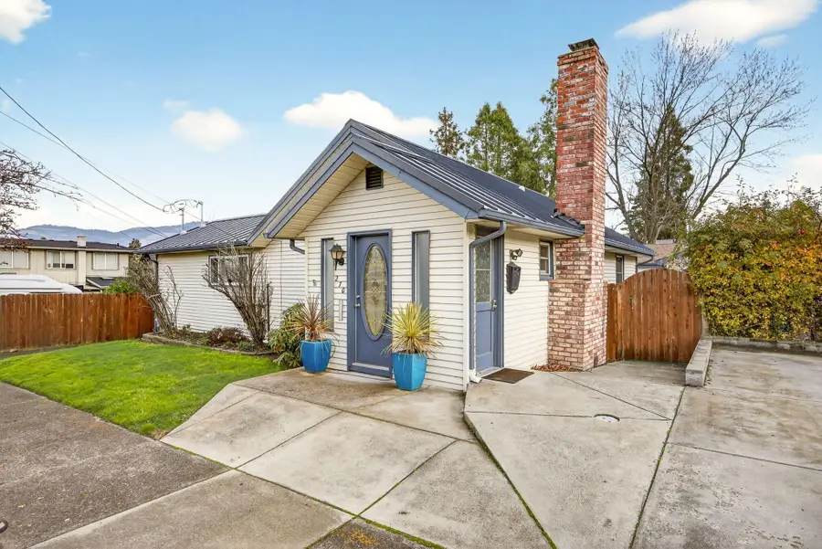 270 Morton Street, Ashland, OR 97520 - #2