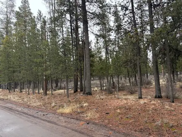Sun Forest Drive, La Pine, OR 97739