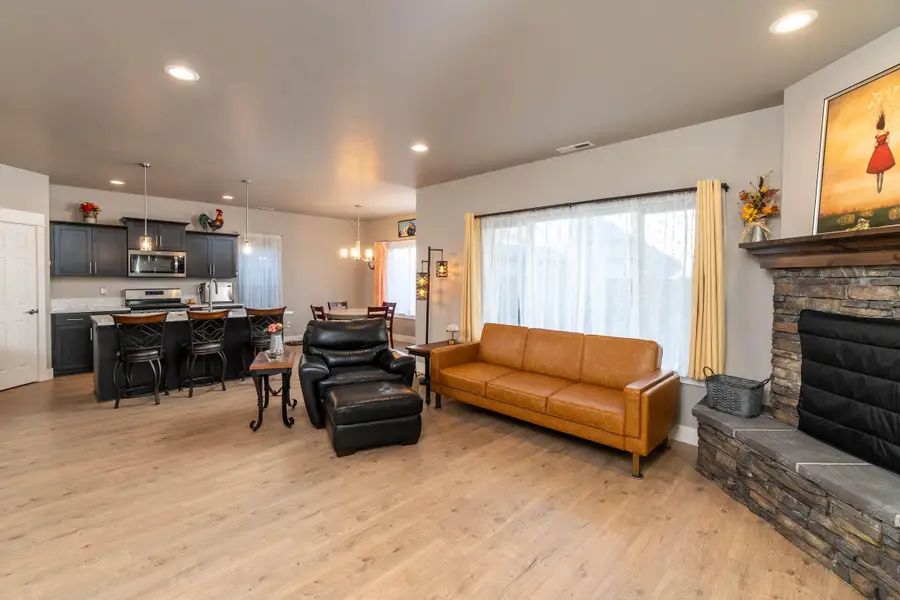 20594 SE Slate Avenue, Bend, OR 97702 - #3