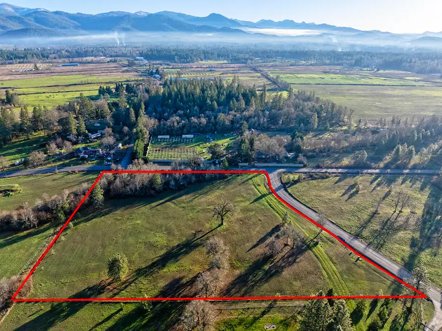 161 Sparky Way, Cave Junction, OR 97523 - #3