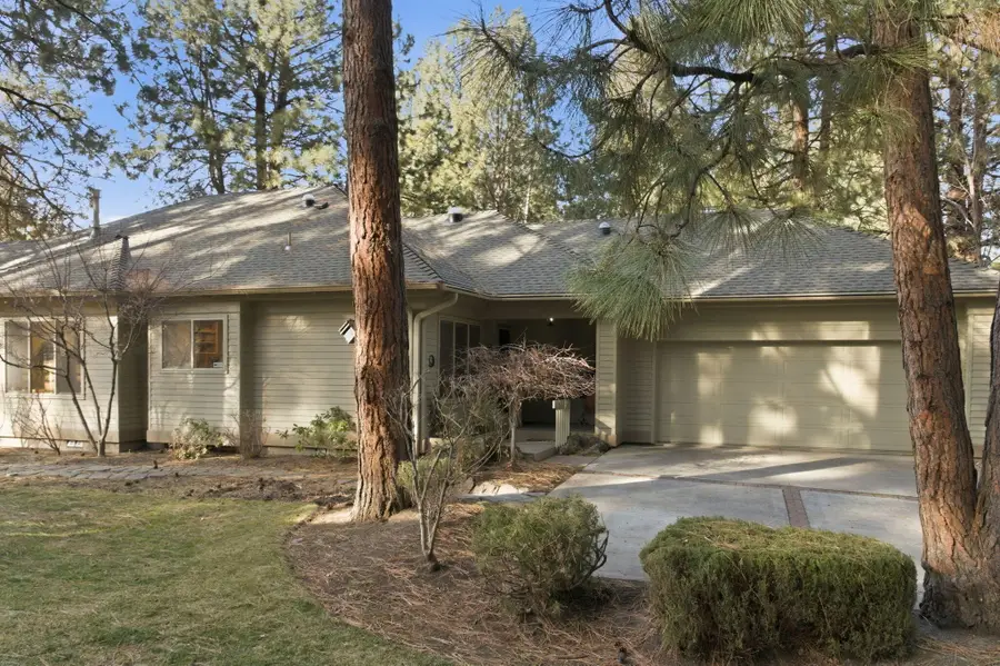 60749 Willow Creek Loop, Bend, OR 97702 - #3