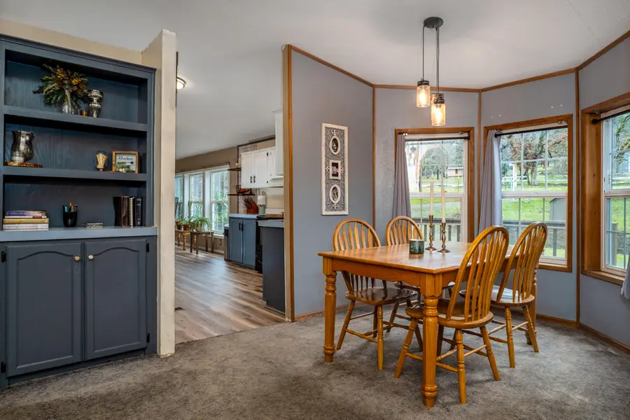 75 Anna Laura Road, Jacksonville, OR 97530 - #2