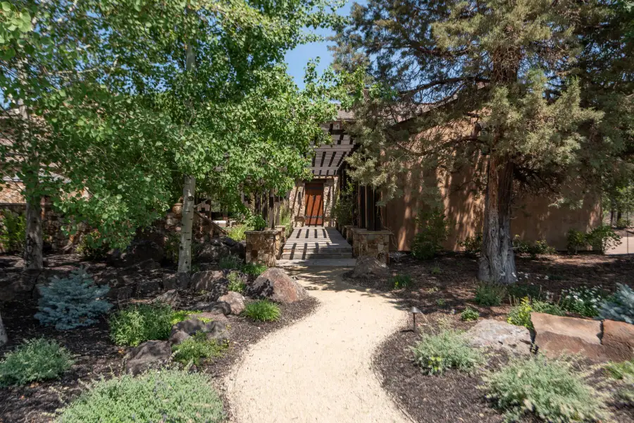 23126 Switchback Court, Bend, OR 97701 - #2