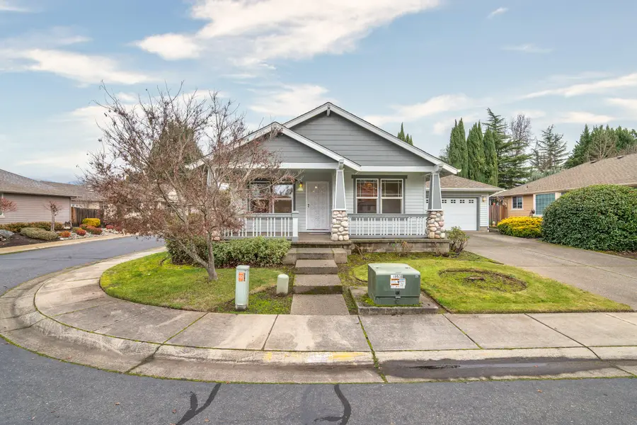 913 Schaefers Lane, Grants Pass, OR 97526 - #3