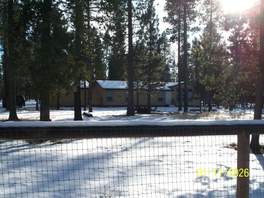 216 Chapman Street, Gilchrist, OR 97737 - #3