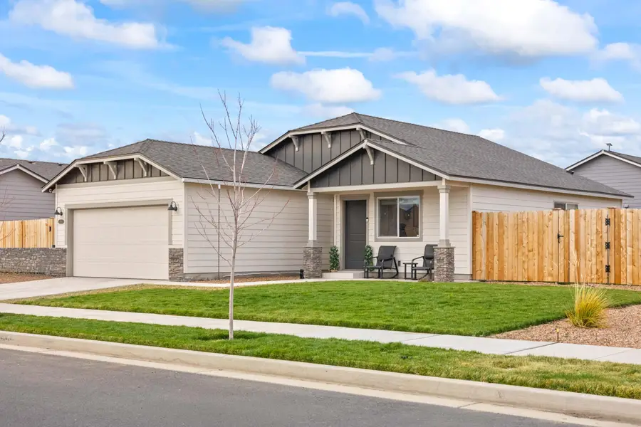 262 NW Par Avenue, Madras, OR 97741 - #2