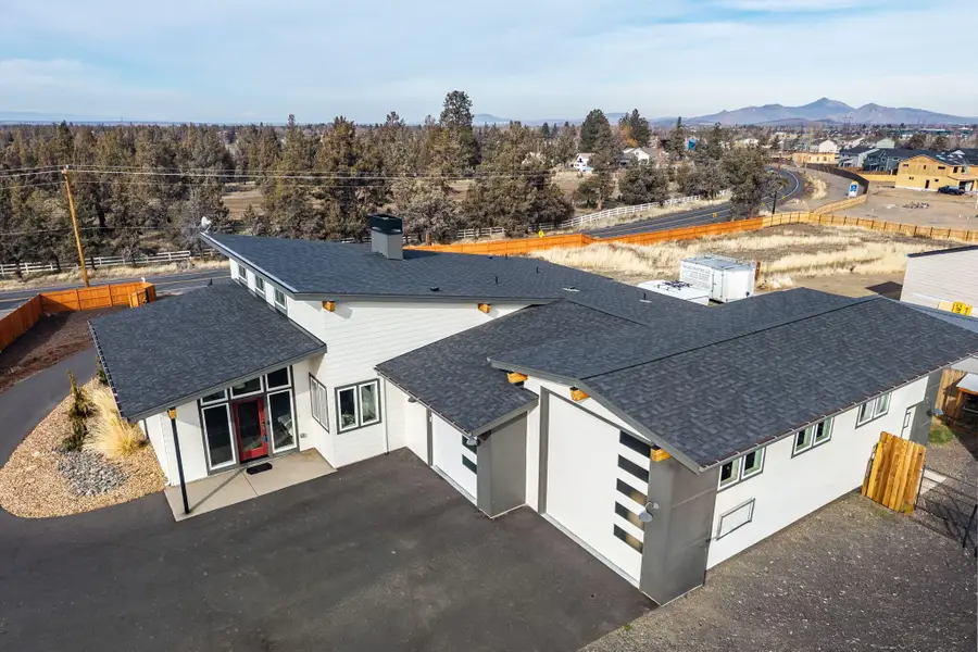 2370 SW Helmholtz Way, Redmond, OR 97756 - #3