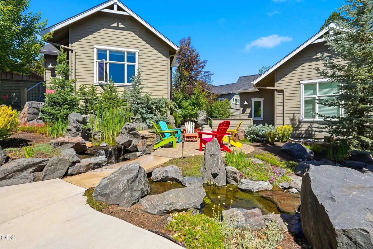1913 NW Monterey Mews # 8, Bend, OR 97703 - #1