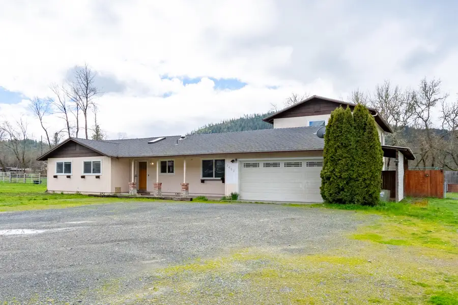 2453 Stringer Gap Road, Grants Pass, OR 97527 - #2