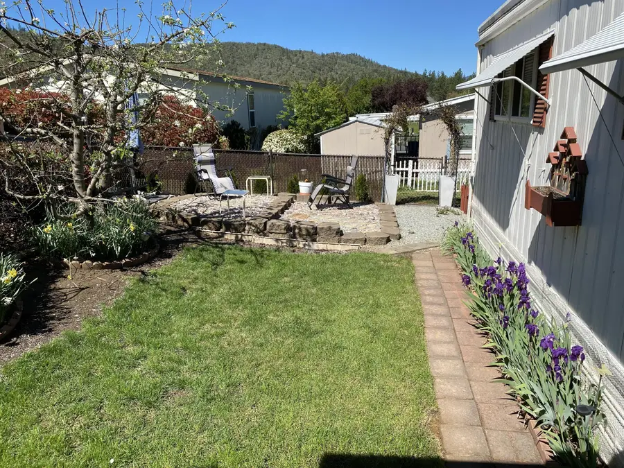 8401 Old Stage Road #UNIT 26, Central Point, OR 97502 - #3