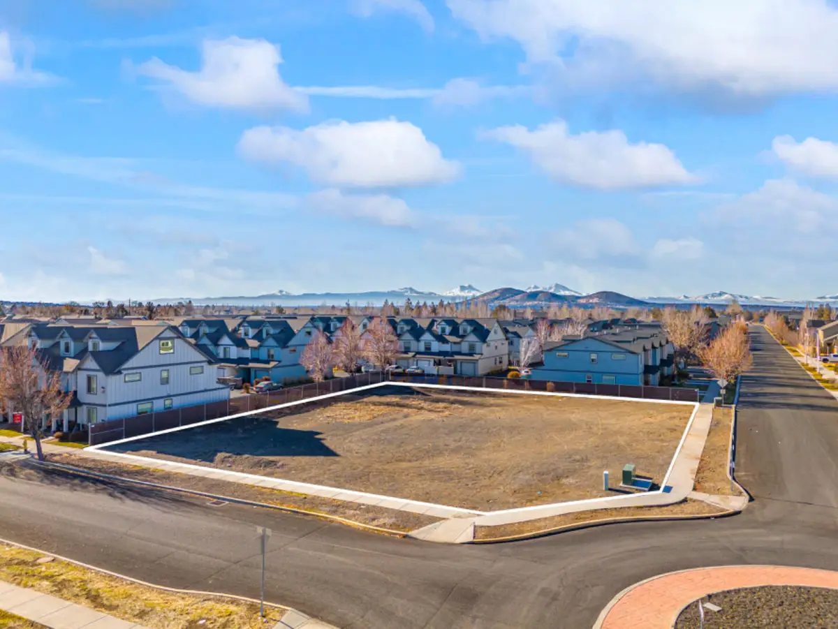 NW Elm Avenue, Redmond, OR 97756 - #1