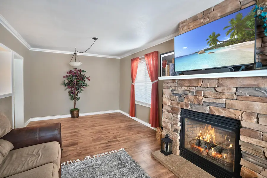 344 SE Elm Street, Prineville, OR 97754 - #2