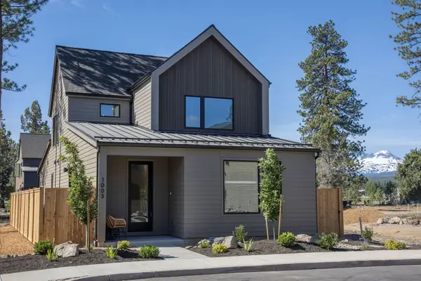 1027 W Linda Avenue #Lot 37, Sisters, OR 97759