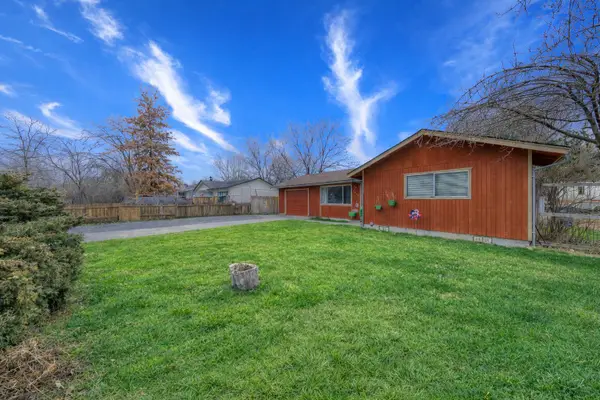2634 SW Umatilla Court, Redmond, OR 97756