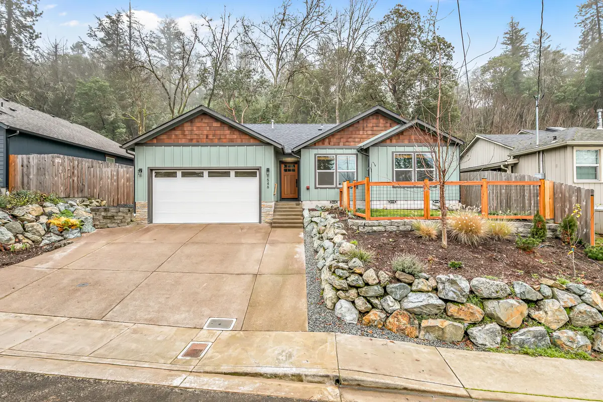 1546 Poplar Drive, Grants Pass, OR 97527 - #1