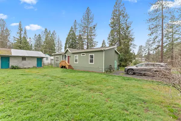 594 Detrick Drive #4, Grants Pass, OR 97527
