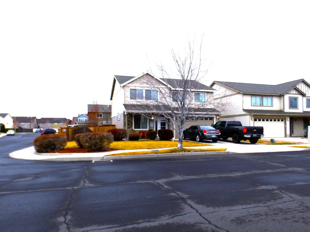 2885 SW Juniper Avenue, Redmond, OR 97756 - #1