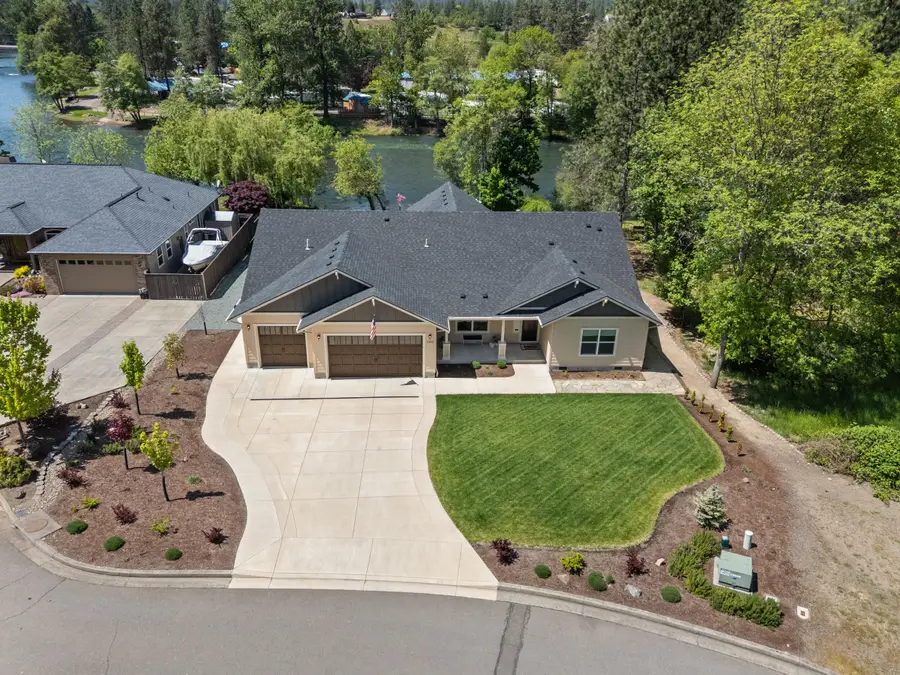 1060 Anglers Place, Shady Cove, OR 97539 - #3