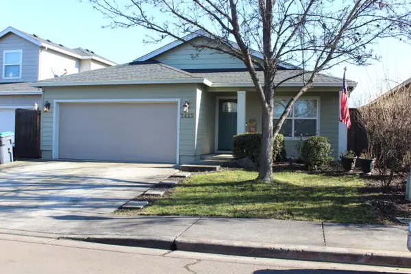 2422 Granite Court, White City, OR 97503