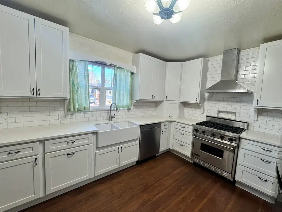 2318 Garden Avenue, Klamath Falls, OR 97601 - #3