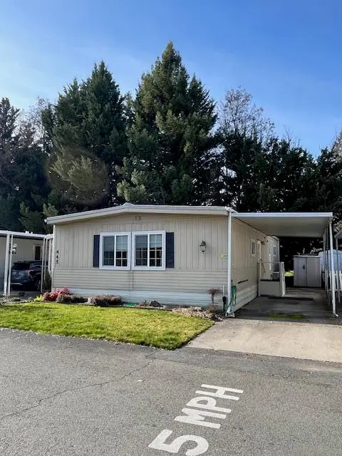445 Ashwood Drive, Grants Pass, OR 97526 - #2