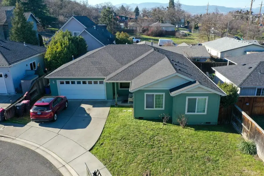 977 Garden Springs Circle, Medford, OR 97504 - #2