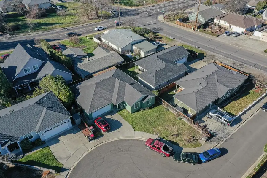977 Garden Springs Circle, Medford, OR 97504 - #3