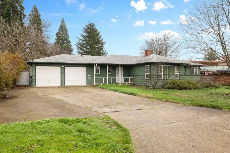 1594 Velia Street, Medford, OR 97504 - #2