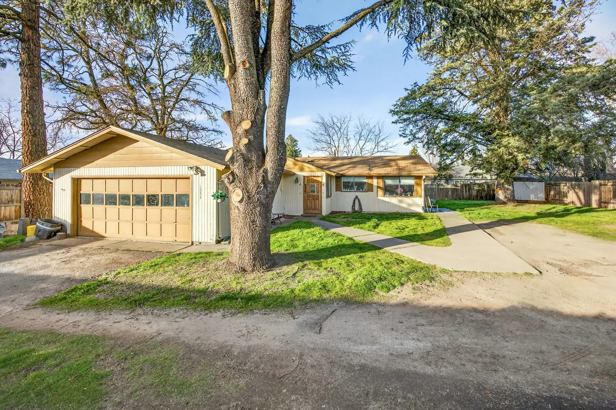 1553 Crater Lake Avenue, Medford, OR 97504 - #1